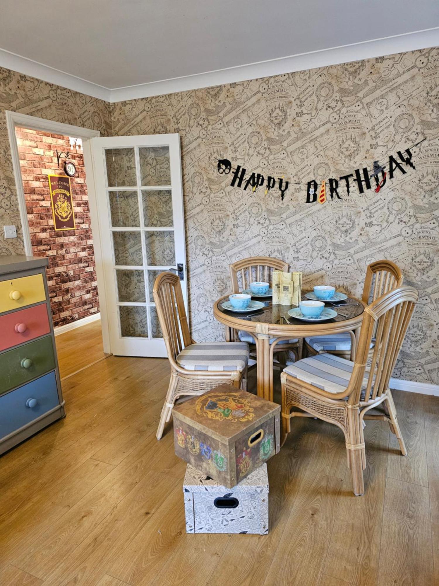 Harry Potter Hogwarts Apartment Watford  Buitenkant foto